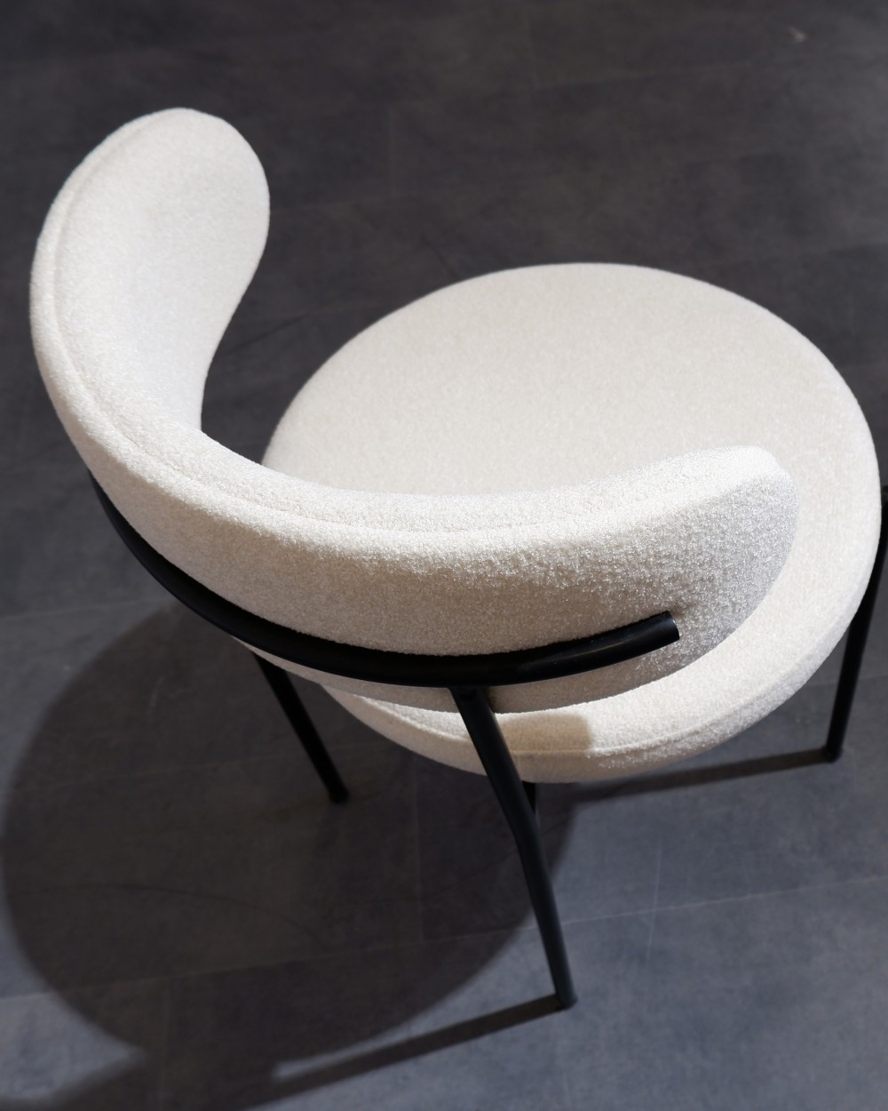 Vien Chair